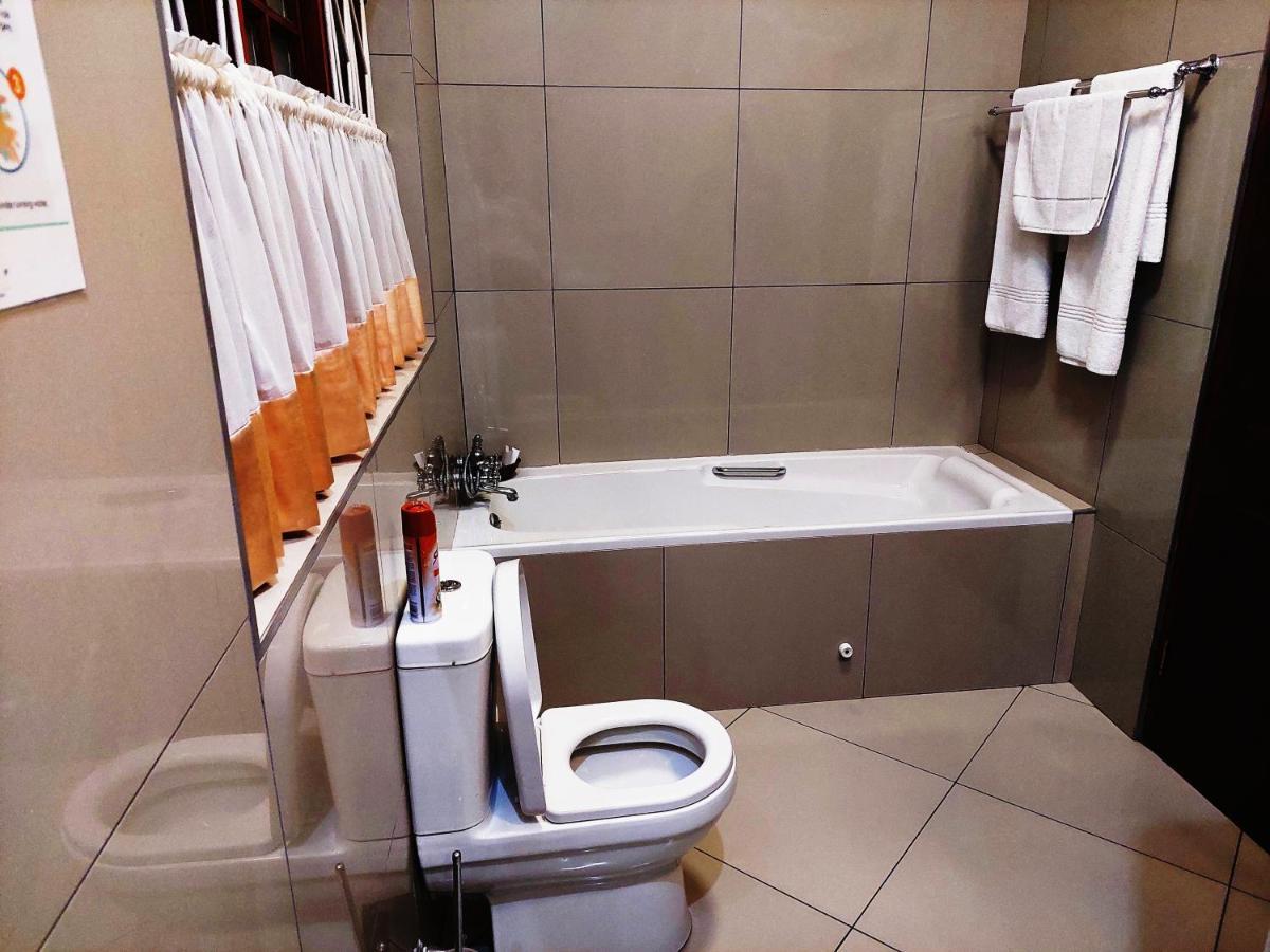 26 On Chamberlain Guest House Куинстаун Экстерьер фото
