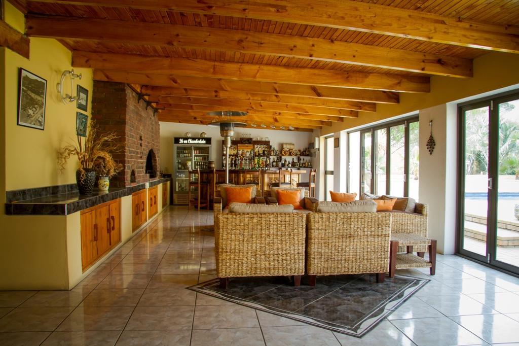26 On Chamberlain Guest House Куинстаун Экстерьер фото