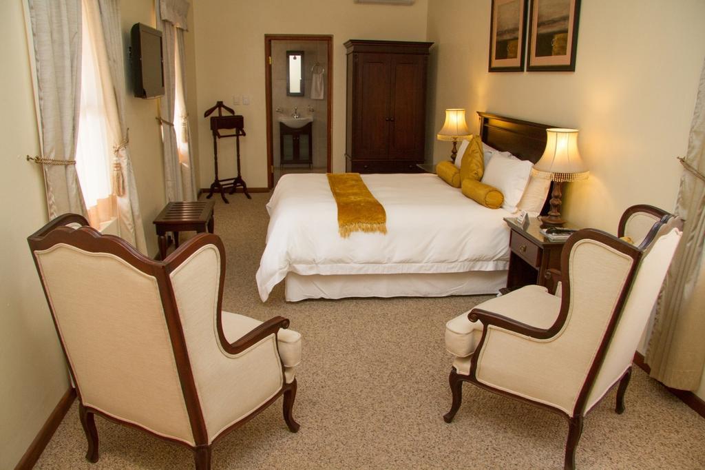 26 On Chamberlain Guest House Куинстаун Номер фото